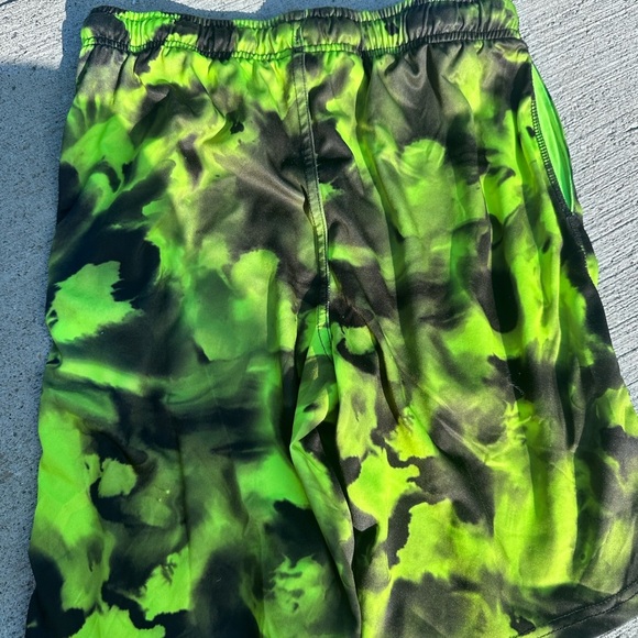Athletic works shorts kids XL - Picture 3 of 3